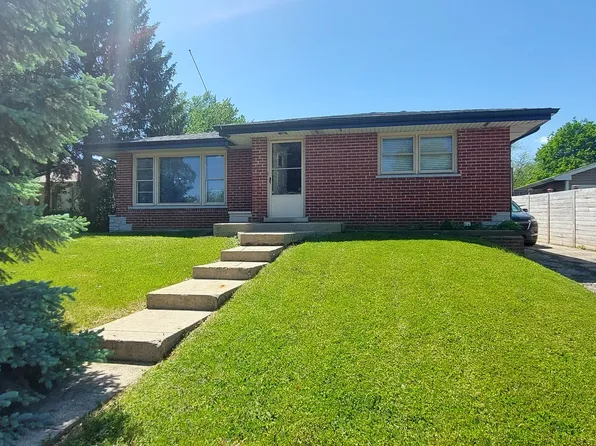 704 S Neltnor Blvd, West Chicago, IL 60185