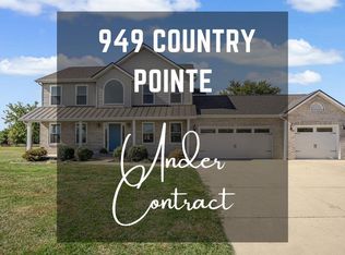 949 Country Pointe Ln, Marine, IL 62061