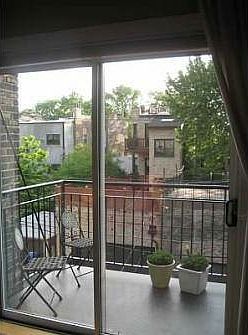 3rd image of 2128 N Hudson Ave APT 403