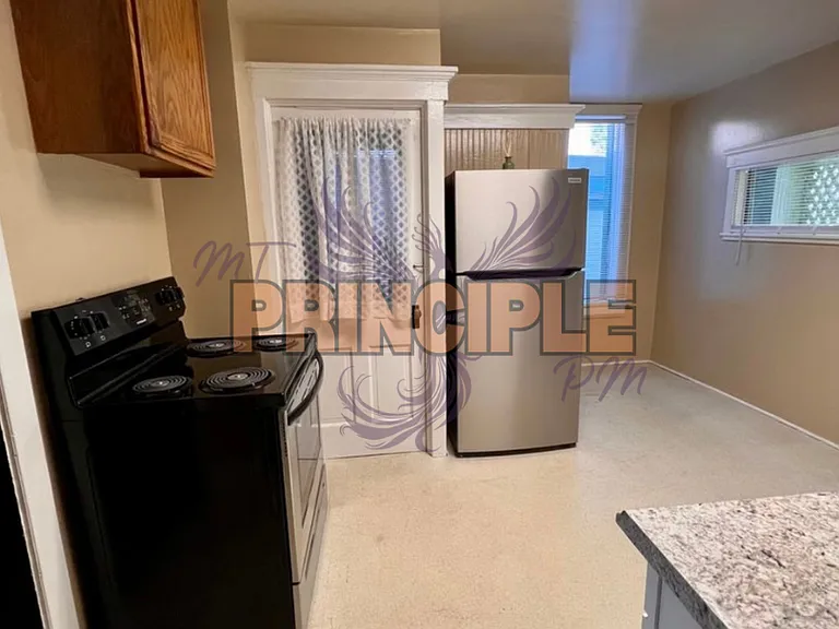 517 W Granite St — Photo 11