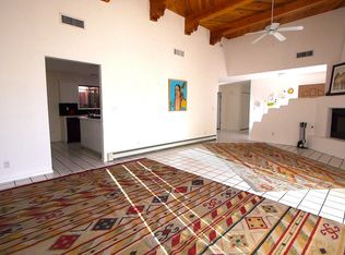 6601 Las Casitas Ct NW, Los Ranchos De Albuquerque, NM 87107