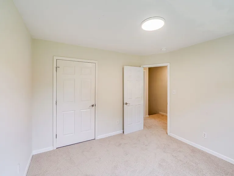 3425 Anson St #B — Photo 9
