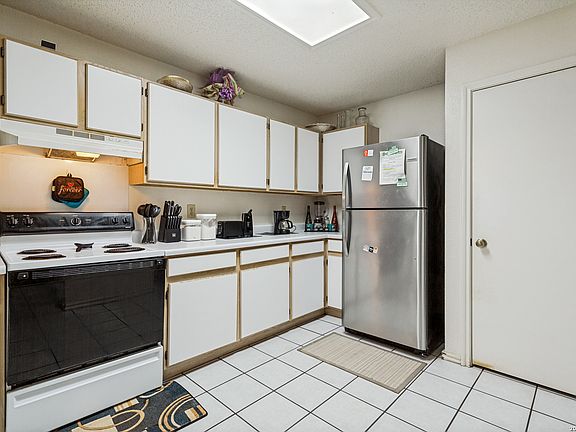 4th image of 7739 CLARIDGE