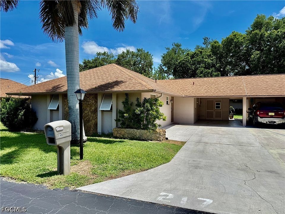 1st image of 217 Oaklawn Ct