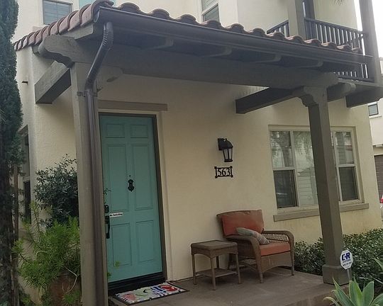 3rd image of 563 S Melrose St