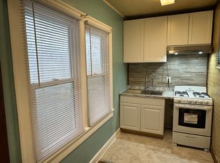 3460 W 16th St #B, Indianapolis, IN 46222