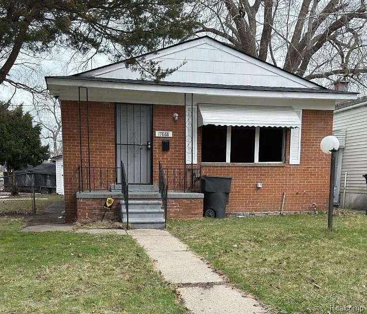 1st image of 17888 Marx St