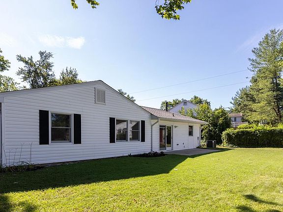 2nd image of 4322 Moylan Ln