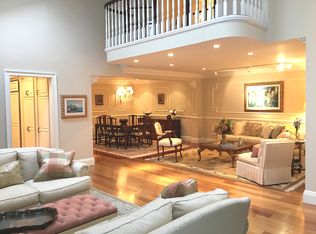 31 Brookridge Rd, New Rochelle, NY 10804