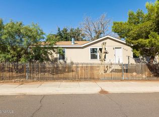 900 Red Rock St, Page, AZ 86040
