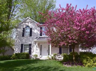 814 Weatherstone Rd, Holland, OH 43528