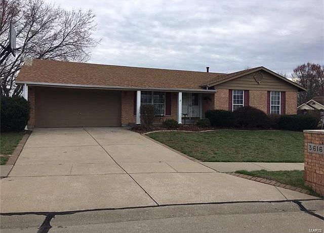 1st image of 3616 Avenue De Paris Dr