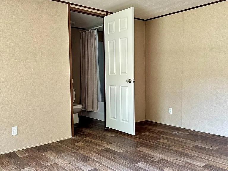 104 Shoshoni Dr — Photo 10