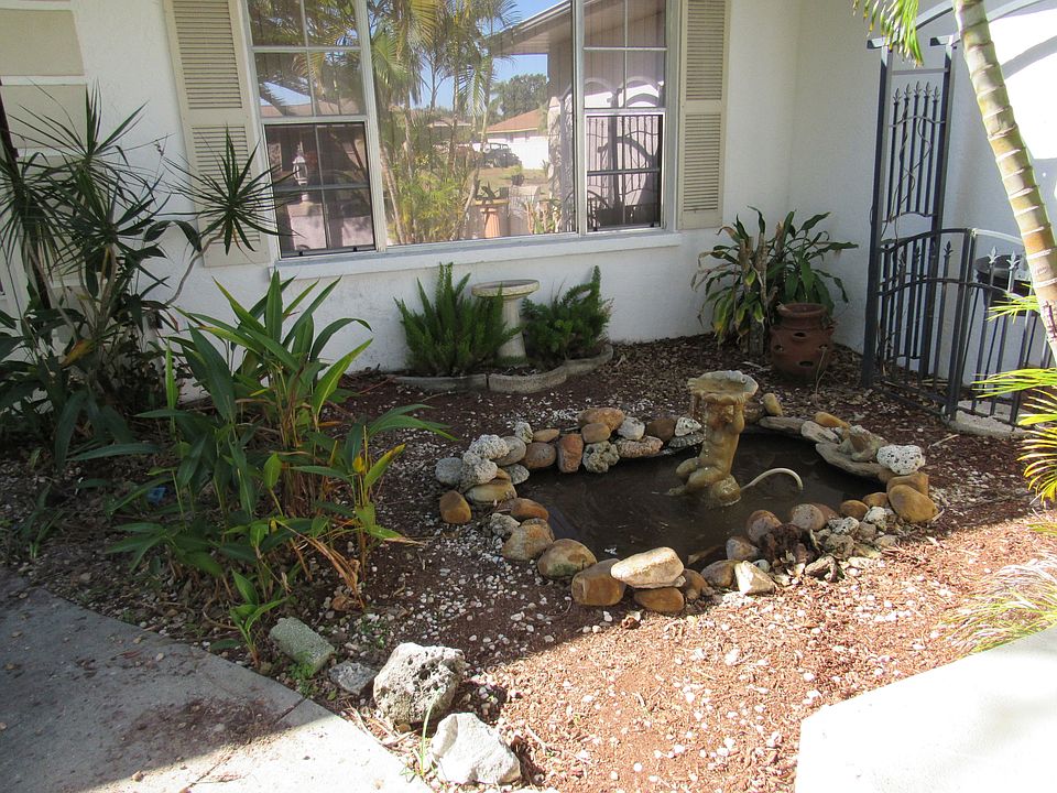 front entrance fountain