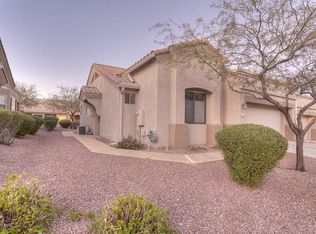 528 W Knotwood St, Green Valley, AZ 85614