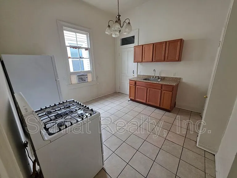 620 S Cortez St — Photo 8