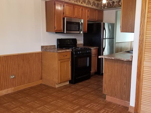 4th image of 403 Pebble Beach Cir