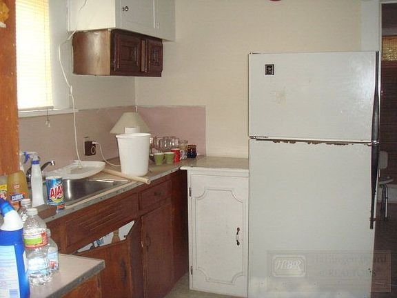 3rd image of 650 N Bonham St