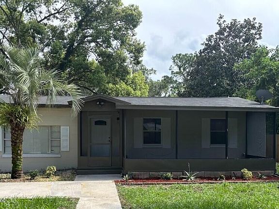4th image of 10622 AKERS Drive N