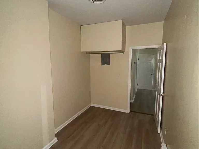 11515 Liberty Ave #3F — Photo 2