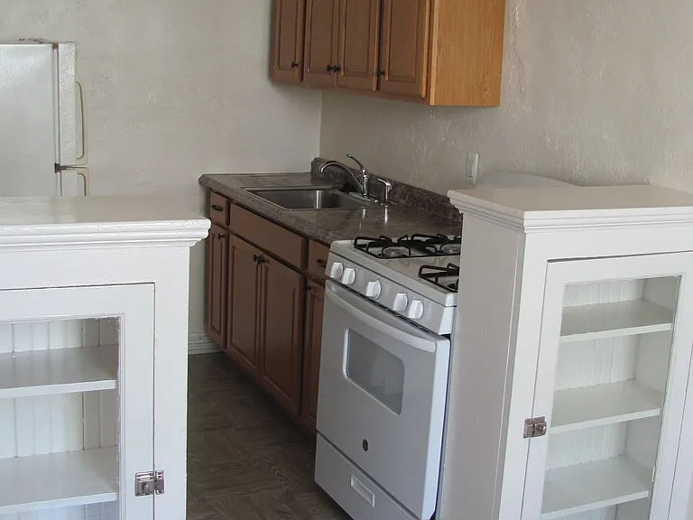 7000 Lincoln Dr #C2 — Photo 5
