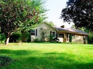 5 Old Summit Rd, Coventry, RI 02827