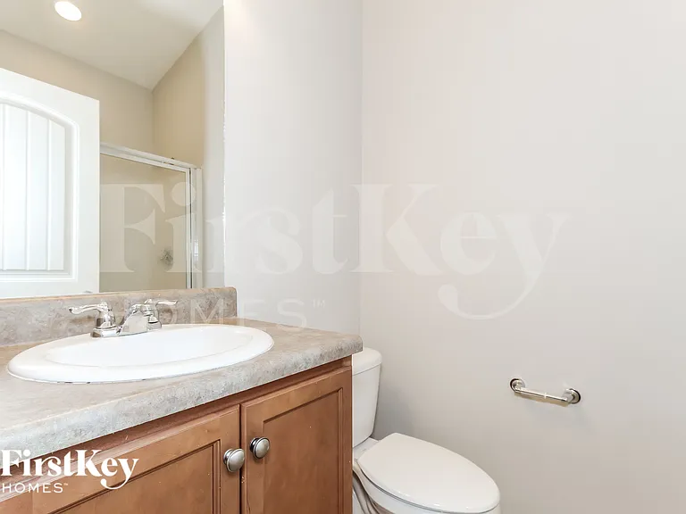 613 Johnnys Cv — Photo 12