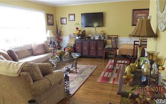 4th image of 75 Sunrise Dr