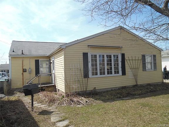 3rd image of 45 Westbourne Dr