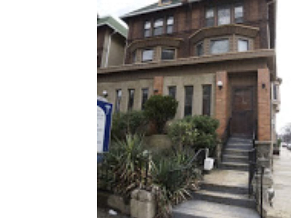 1st image of 5044-46 Spruce St