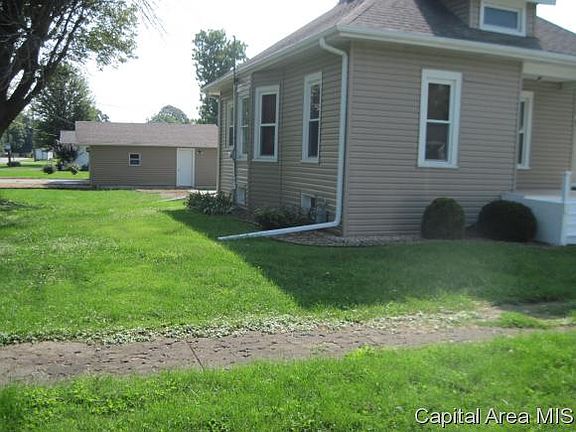 2nd image of 525 N East St