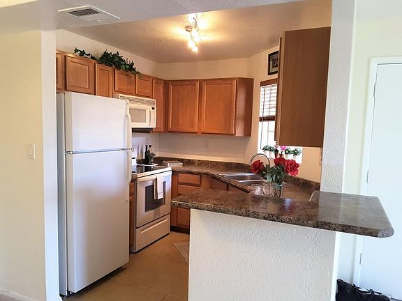 Charming KItchen