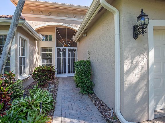 5th image of 7327 Lahana Circle