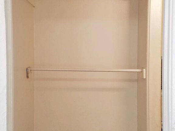 3rd image of 152 Harrigan Ct APT 1