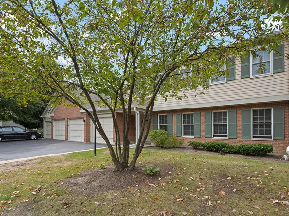 1504 Camden Ct APT C2, Wheeling, IL 60090