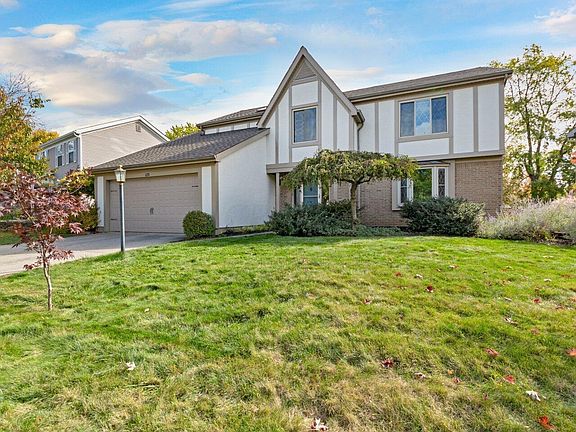 3rd image of 7922 Chetenham Dr