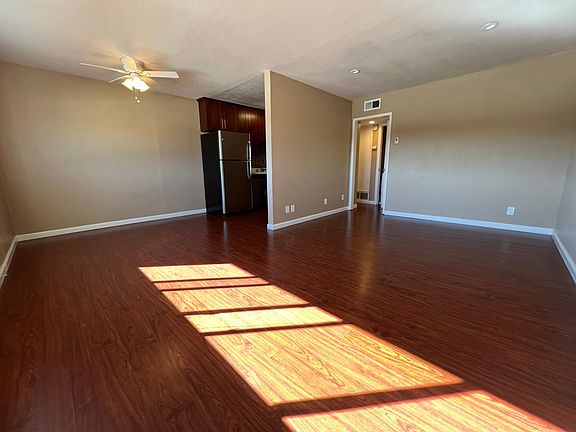 2nd image of 1114 Village Dr APT 9