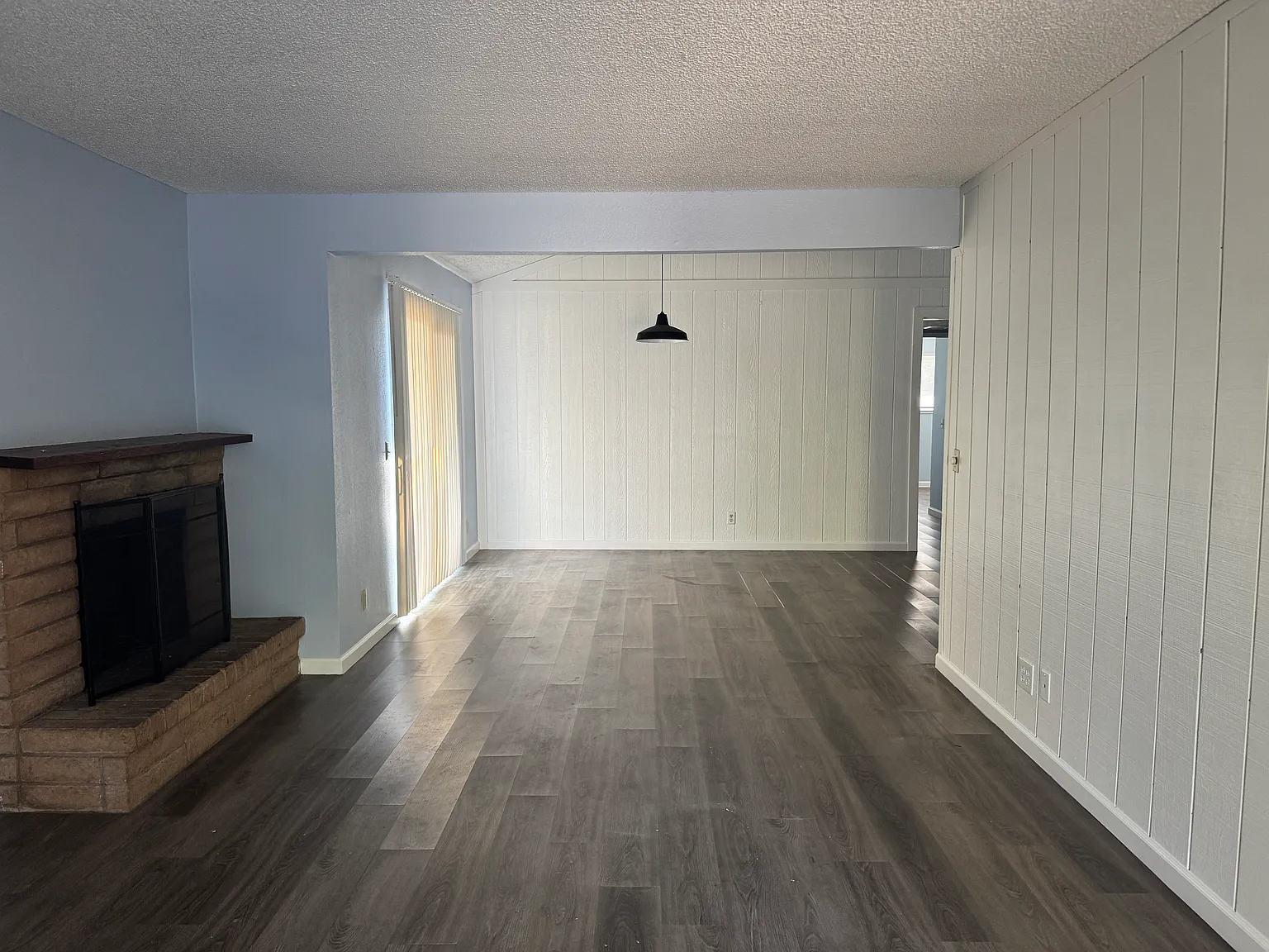 2 bed, 1064 sqft, $2,200 — Photo 3