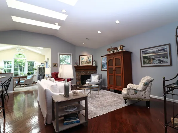 27 Chatfield Drive #27, Beacon Falls, CT 06403