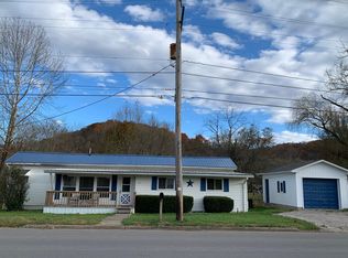 135 Washington Ave, Ellenboro, WV 26346