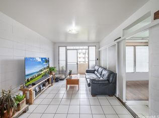 909 University Ave APT 204, Honolulu, HI 96826
