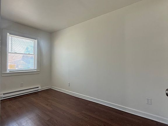 3rd image of 82 Fremont St #64647C043