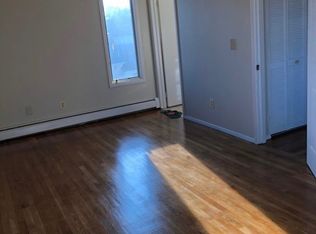 85 W 44th St, Bayonne, NJ 07002