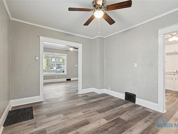 5th image of 436 Danberry St
