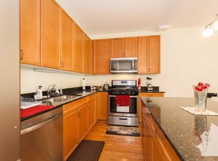 1421 S Halsted St APT 2B, Chicago, IL 60607