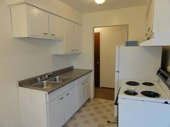 kitchen - newer fridge