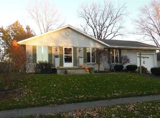 419 Meadow Ln, Bluffton, IN 46714