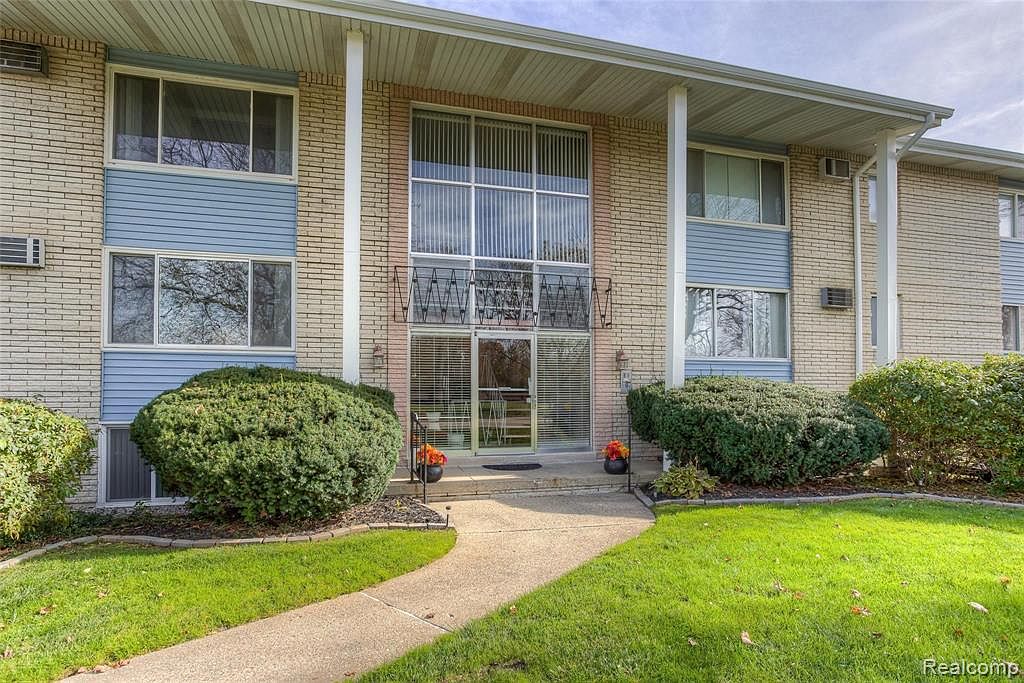 33353 Kingslane Ct APT 5, Farmington, MI 48336 Zillow