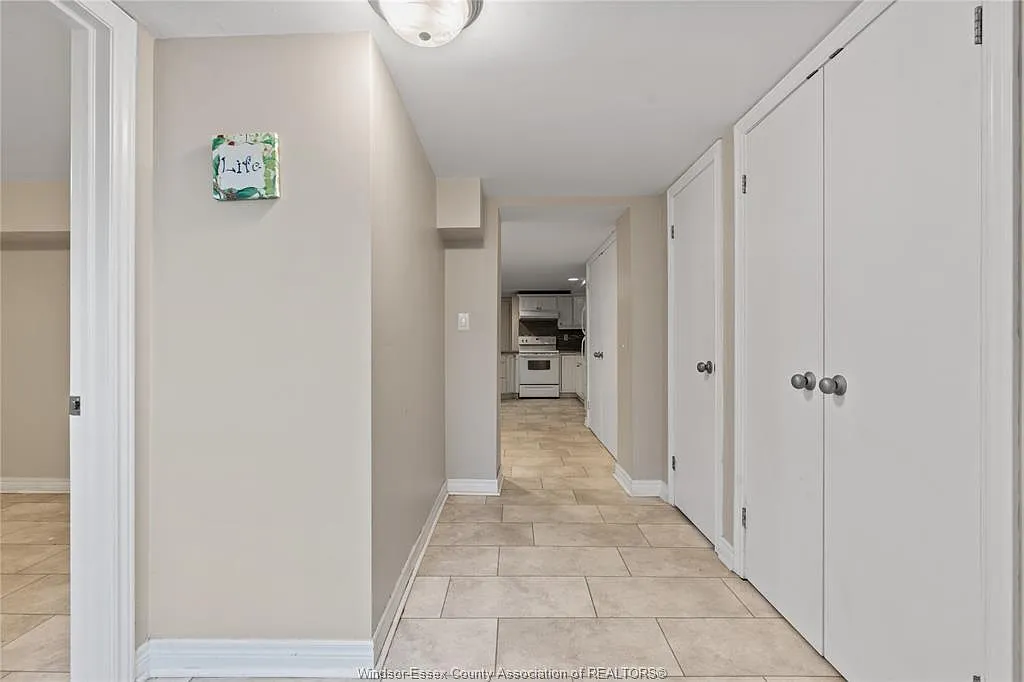 1 bed, $1,300 — Photo 4