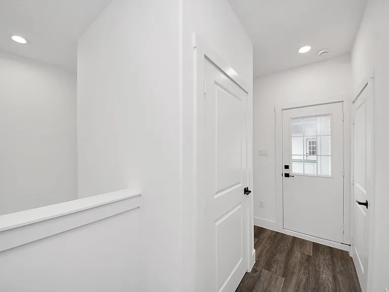 2709 Dennis St — Photo 41